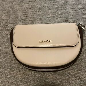 Calvin Klein crossbody